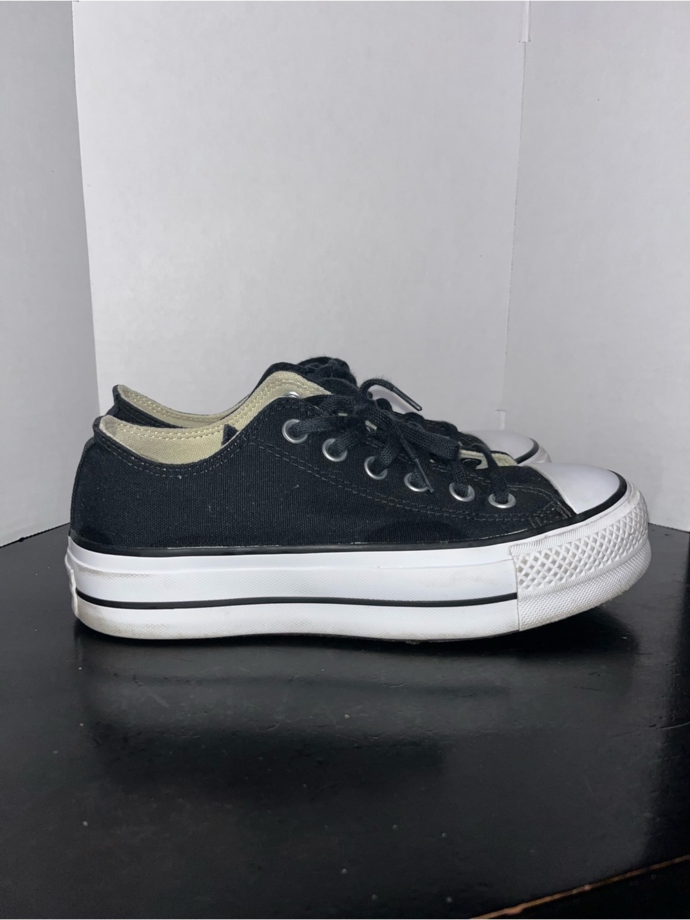 Womens Converse Chuck Taylor All Star Lift Low-Top Sneaker